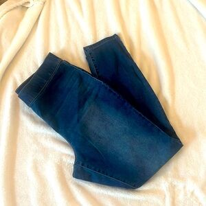NY&Co Highwaist Pull On Jegging